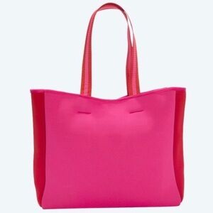 SUMMERSALT Neoprene Beach Tote in Pink/Red 13" X 15" X 5"